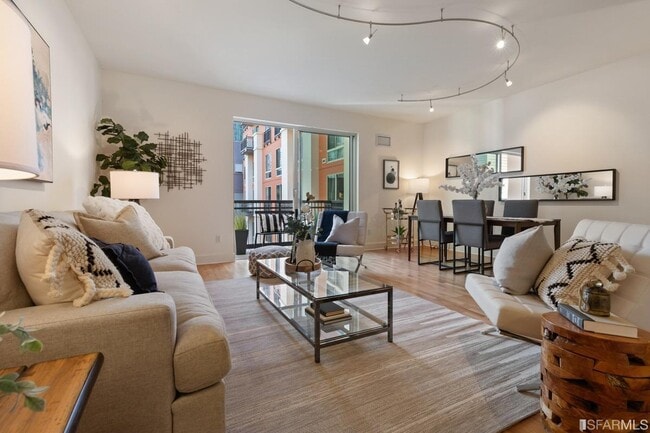 Living Room - 50 Lansing St