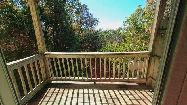 Balcony - 4750 Tishomingo Rd