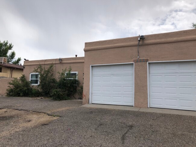 Building Photo - 12220 Menaul Blvd NE