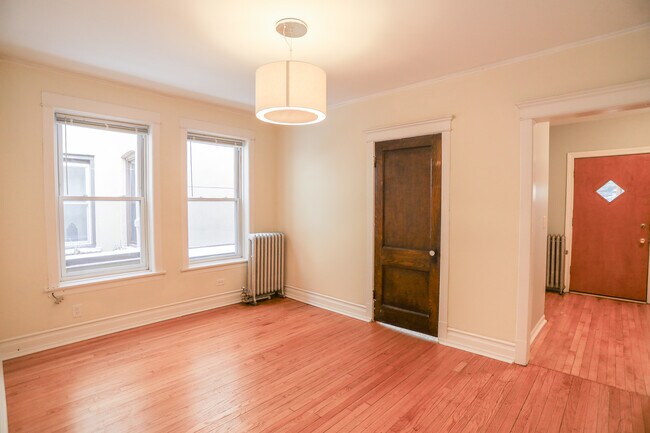 Foto del edificio - 3805 N Lincoln Ave