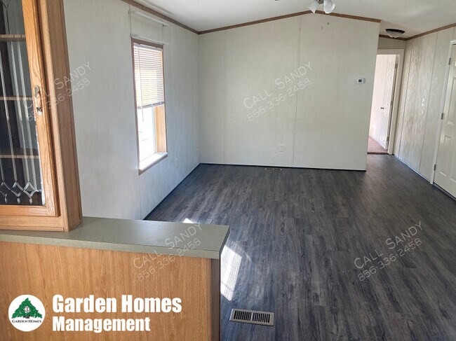 Building Photo - 55 Briarhill Dr