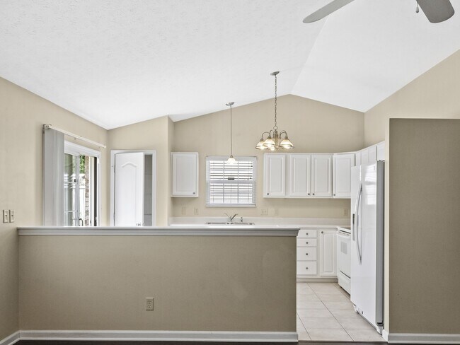 Foto del edificio - 114 Mark Twain Ct