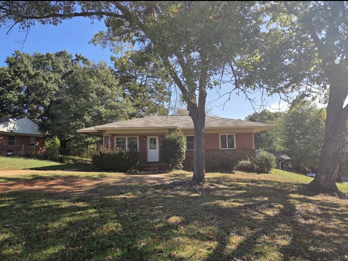 Foto principal - Cozy 3bedroom Move in ready!