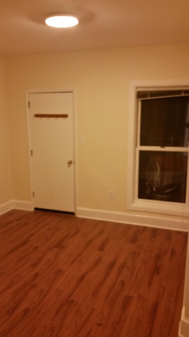 Foto del edificio - 1735 Kilbourne Pl NW