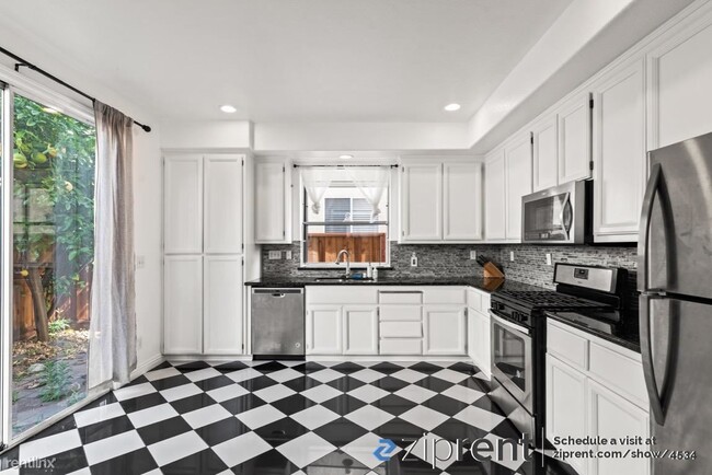 Building Photo - 3 br, 2.5 bath House - 2273 Lenox Pl, Sant...