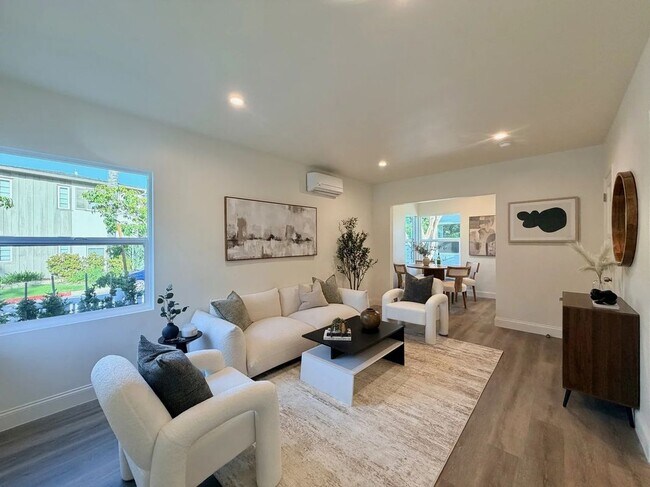 Foto del edificio - 2924 W Riverside Dr