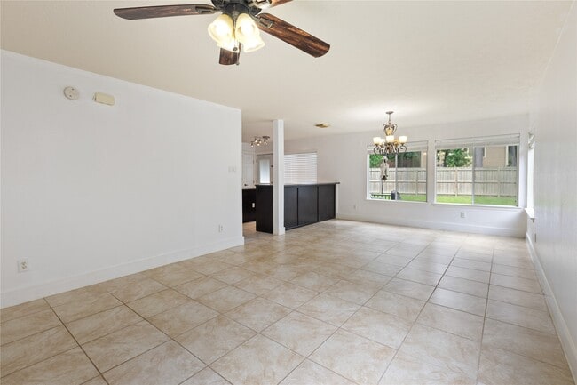 Foto del edificio - 22014 Soft Pines Ct