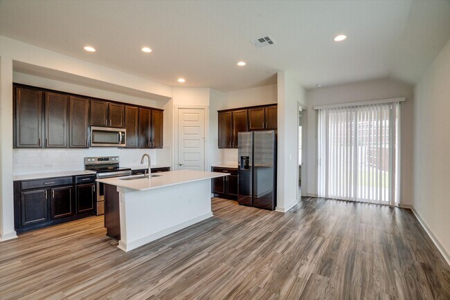 Building Photo - 644 Peace Pipe Way