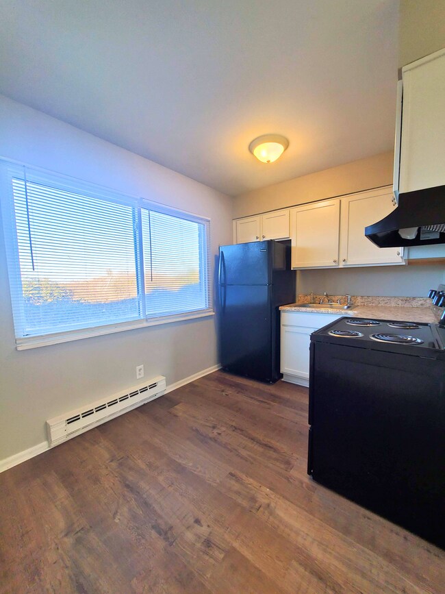 Building Photo - 2642 E Ocean View Ave