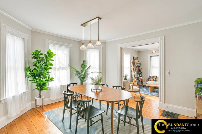 Foto del edificio - 44 Cottage St