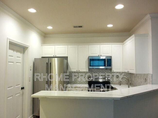 Foto del edificio - 2400 Cumberland Pkwy SE
