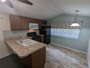 Building Photo - 7090 N Palmer Way