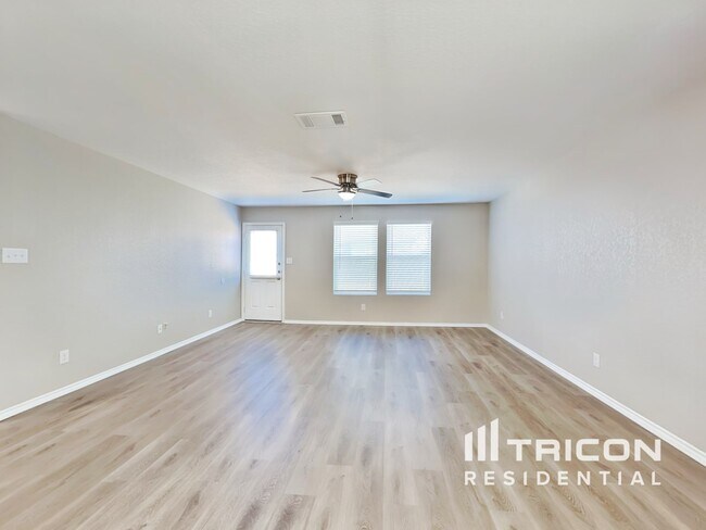 Foto del edificio - 9725 Marbach Brk