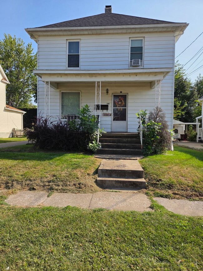 Building Photo - 707-714 18th Ave