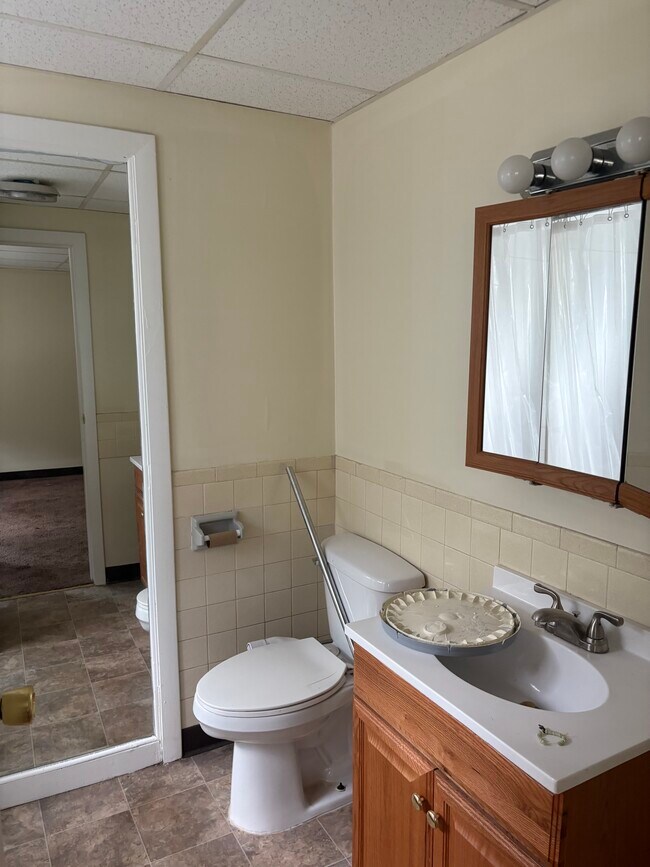 Building Photo - Andover Crossing