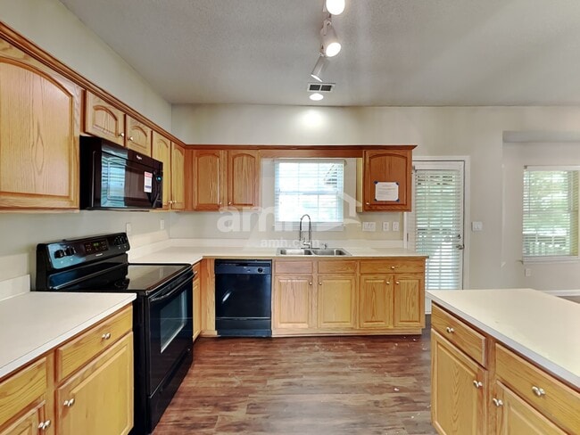Building Photo - 6939 Brachnell View Drive
