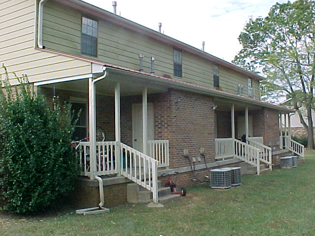 Primary Photo - 329 Lake Farm Rd