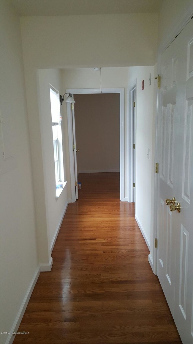 515 NJ36, Middletown, NJ 07718 Room for Rent in Middletown, NJ