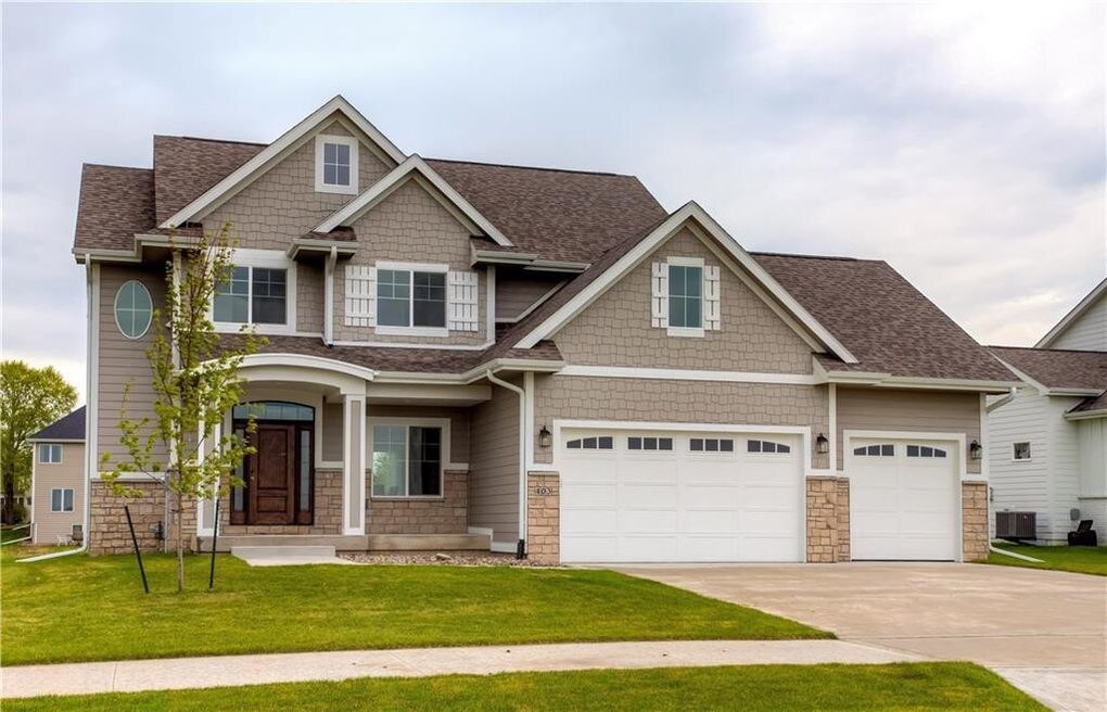 Foto principal - 403 NW Reinhart Dr