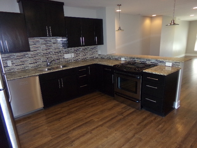 Foto del edificio - BCR 7001 Straffan Place-F