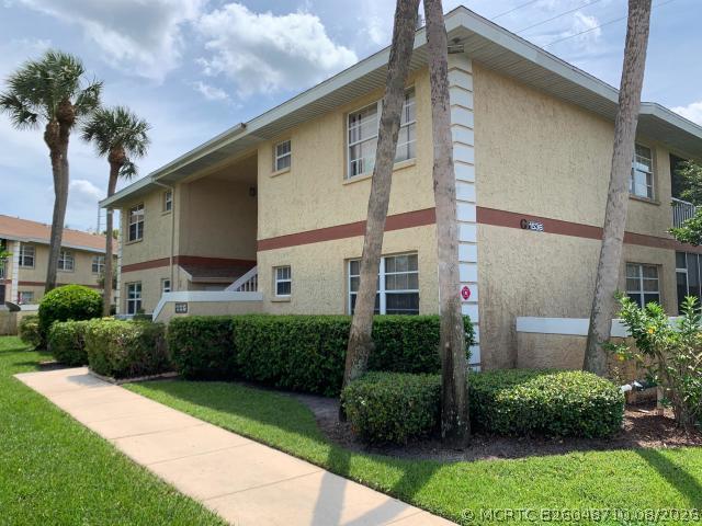Building Photo - 1536 SE Royal Green Cir