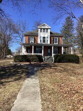 Building Photo - 608 S Potomac St