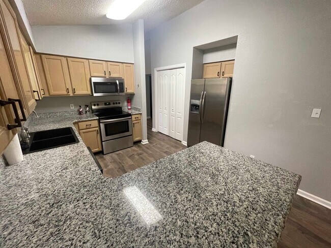Building Photo - 5326 St Ives Ln