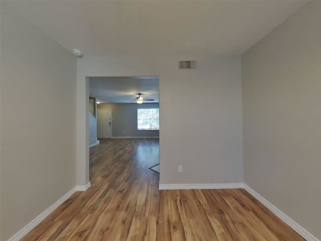 Building Photo - 1910 Flycaster Dr