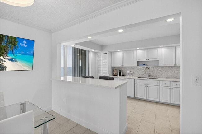 Foto del edificio - 3009 S Ocean Blvd