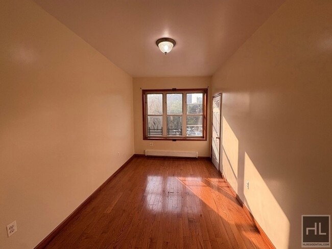 Foto del edificio - MONTGOMERY AVENUE, BRONX