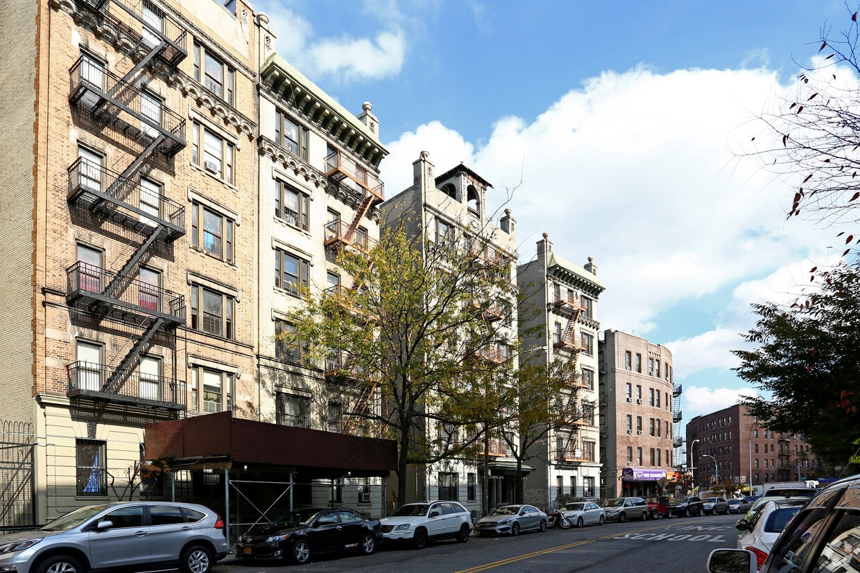 Building Photo - 390 Wadsworth Ave
