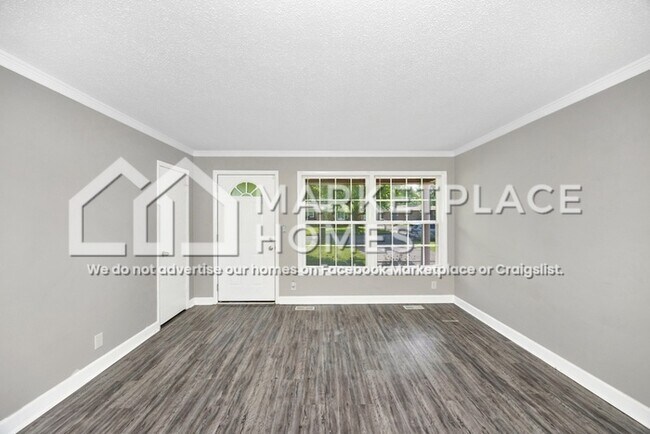 Building Photo - 4002 Summerhill Dr NW