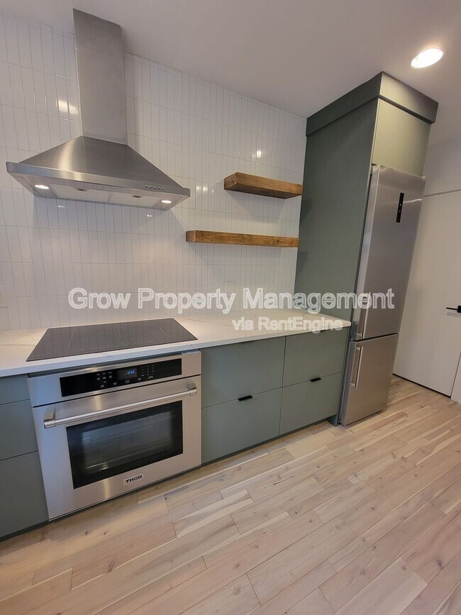 Foto del edificio - 2145 E Harold St