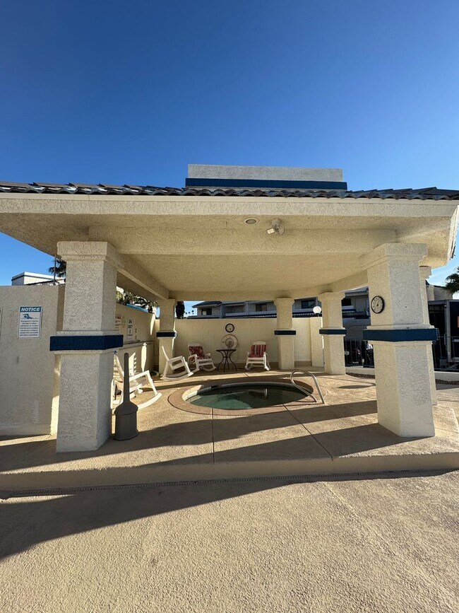 Building Photo - Stunning Remodeled 3-Bed Condo with River & Casino Views!