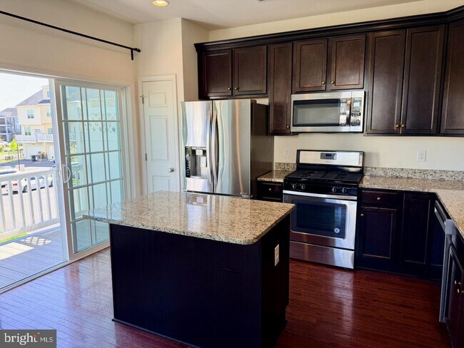 Foto del edificio - 3744 Green St