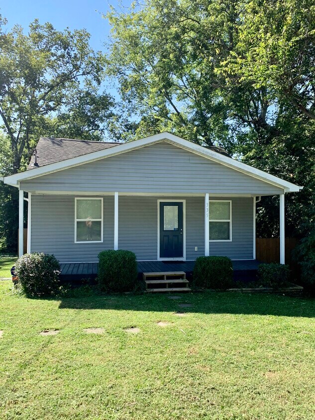 Primary Photo - 335A Edith Ave