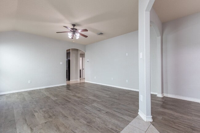 Building Photo - 5815 Southern Knoll