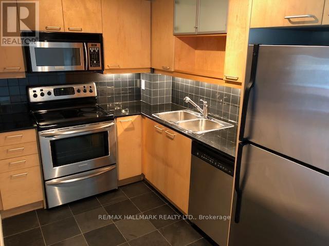 Building Photo - 1015 - 333 ADELAIDE STREET E