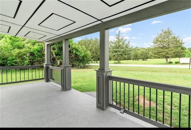 Foto del edificio - 4878 Youngs Mill Rd