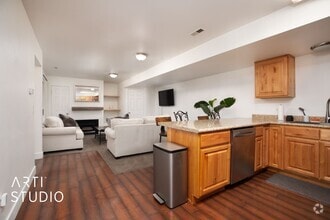 Building Photo - 1767 N Willowbrook Dr