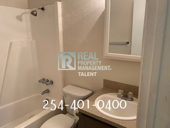 Foto del edificio - 3101 N 25th St