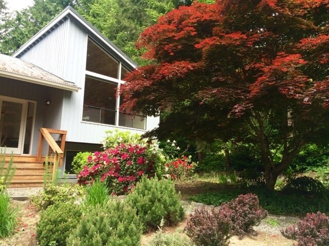 Foto del edificio - 3 Bedroom Home on Peaceful Property