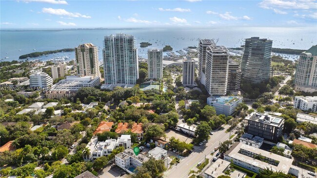 Foto del edificio - 3101 SW 27th Ave