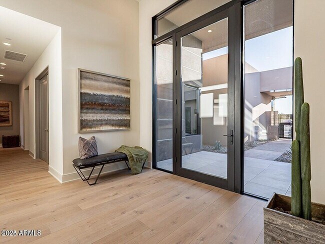 Foto del edificio - 37200 N Cave Creek Rd
