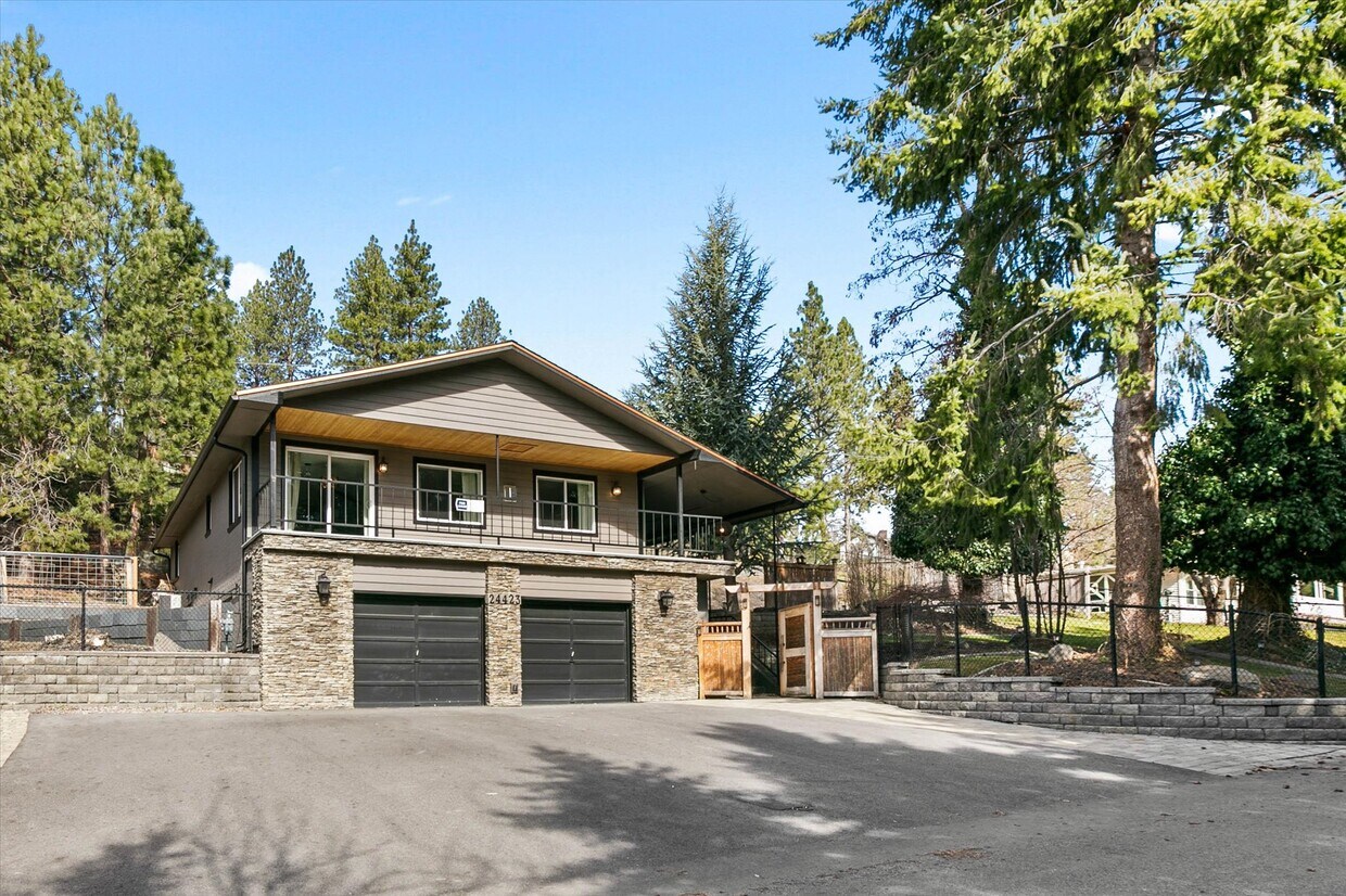 Primary Photo - 24423 E Gage St