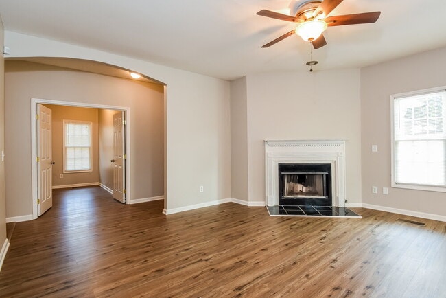 Building Photo - 4167 Arapaho Dr