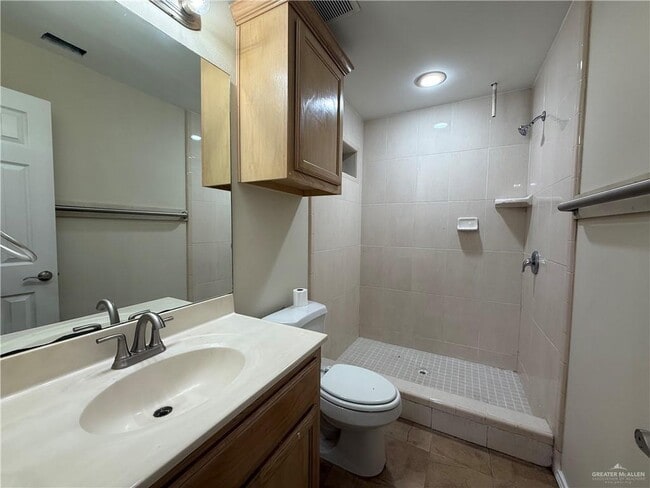 Building Photo - 7 Industrial Wy