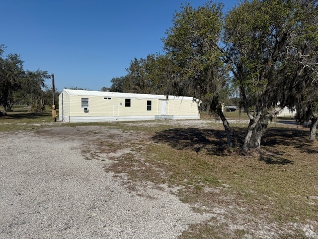 Building Photo - 5554 Lake Buffum Rd