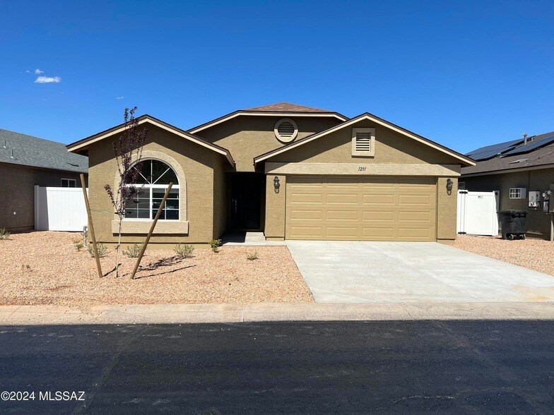 Foto principal - 1291 Kelson Pl