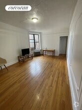 Building Photo - 332 Keap St